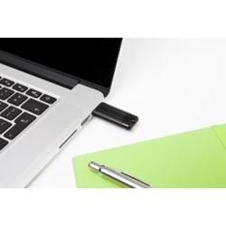 Verbatim USB flash disk, USB 3.0, 128GB, PinStripe, Store N Go, czarny, 49319, USB A, z wysuwanym złączem