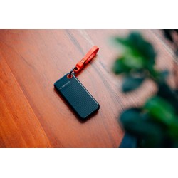 SSD Zewnętrzny Verbatim Pocket SSD Black/red, 32417, 256GB, czarny/czerwony, M.2, zawiera kabel USB C, USB-C