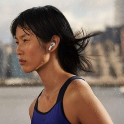 Apple AirPods 3. gen. bezdrátová sluchátka biała
