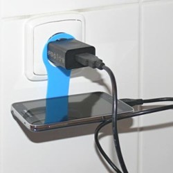 Uchwyt na telefon, na wtyczkę, plastikowy, beżowy, składany, EOL