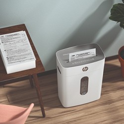 HP Niszczarka OneShred 8CC krosowym układem noży