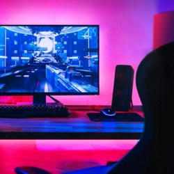 SMART LED pasek TP-LINK 5m, 13.5W, 2100lm, RGB, 25000h, IP20 (do użytku wewnętrznego), samoprzylepna (3M)
