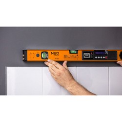 Poziomnica z wyświetlaczem elektronicznym LCD NEO TOOLS 60 cm, aluminium, pion / poziom/ kąt prosty